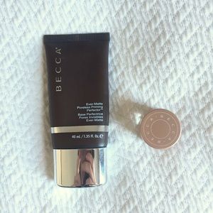 Becca Ever-Matte Poreless Priming Perfector + Gift